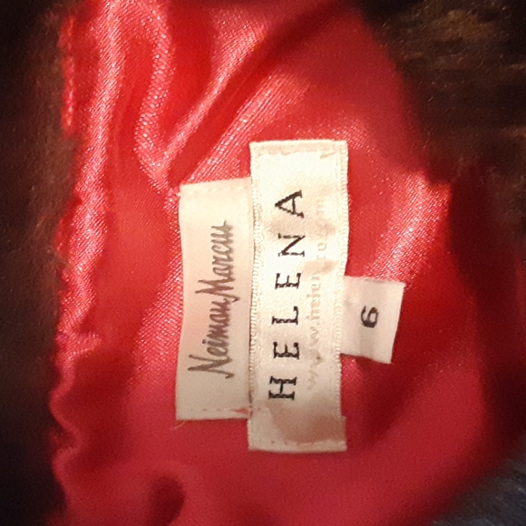 Euc! Neiman Marcus coat - Picture 2 of 10